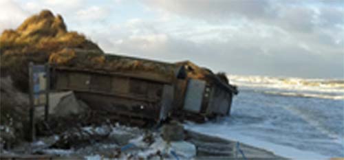 Ishuset ved Skiveren efter en december storm